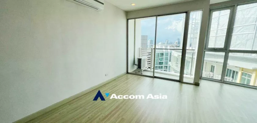  2 Bedrooms  Condominium For Rent in Sukhumvit, Bangkok  near BTS Phra khanong (AA33055)