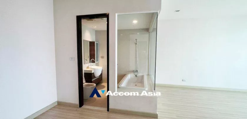 8  2 br Condominium For Rent in Sukhumvit ,Bangkok BTS Phra khanong at Sky Walk Condominium AA33055
