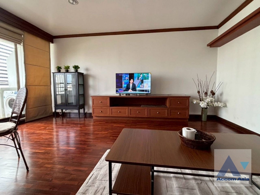unit 1 Bedroom  Condominium For Rent & Sale in Sukhumvit, Bangkok  near BTS Asok - MRT Sukhumvit (AA33071)