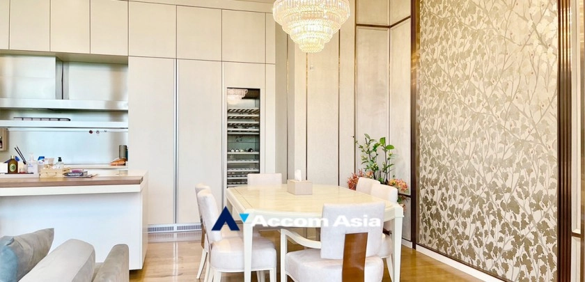 4  3 br Condominium For Rent in Ploenchit ,Bangkok BTS Ratchadamri at Sindhorn Lumpini AA33081