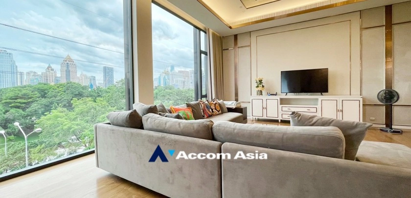  1  3 br Condominium For Rent in Ploenchit ,Bangkok BTS Ratchadamri at Sindhorn Lumpini AA33081