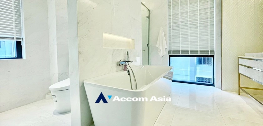 8  3 br Condominium For Rent in Ploenchit ,Bangkok BTS Ratchadamri at Sindhorn Lumpini AA33081