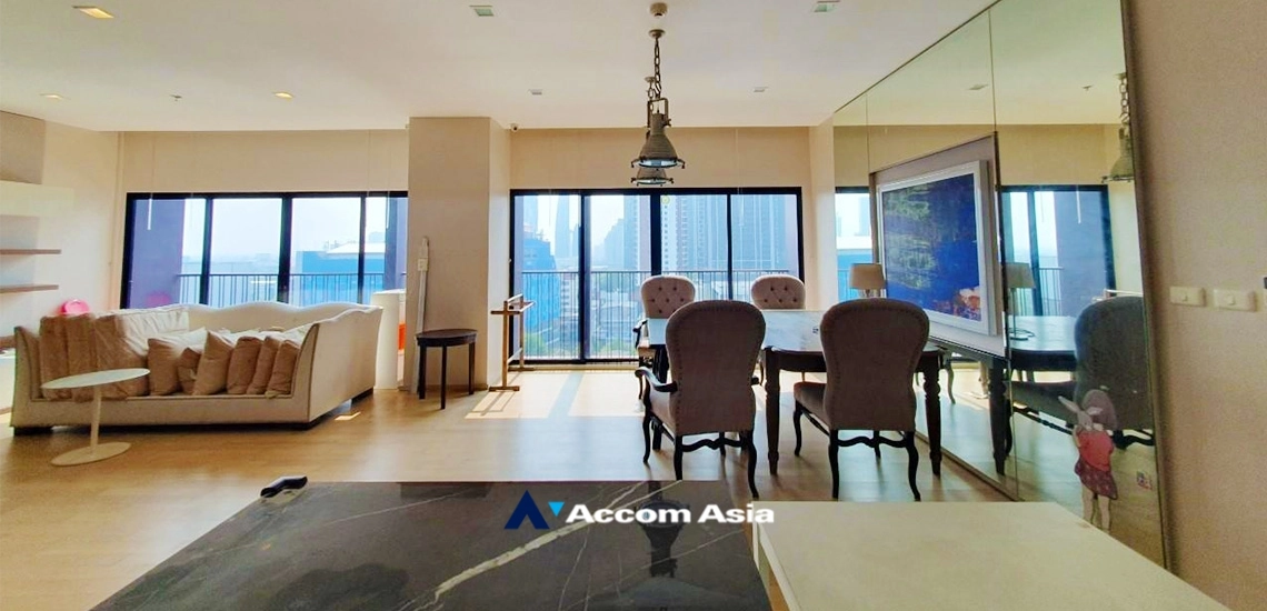 15  4 br Condominium For Rent in Sukhumvit ,Bangkok BTS Ekkamai at Noble Reveal AA33082