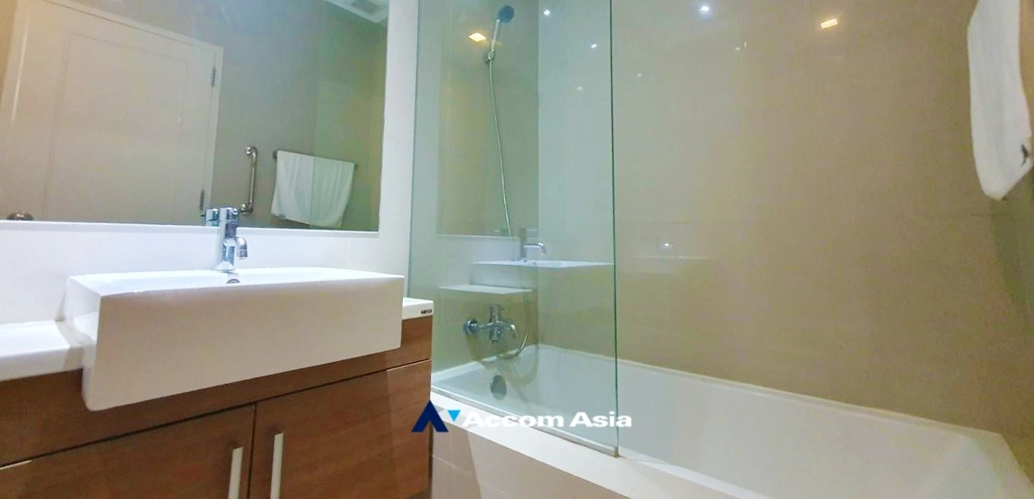 30  4 br Condominium For Rent in Sukhumvit ,Bangkok BTS Ekkamai at Noble Reveal AA33082