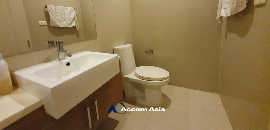 37  4 br Condominium For Rent in Sukhumvit ,Bangkok BTS Ekkamai at Noble Reveal AA33082