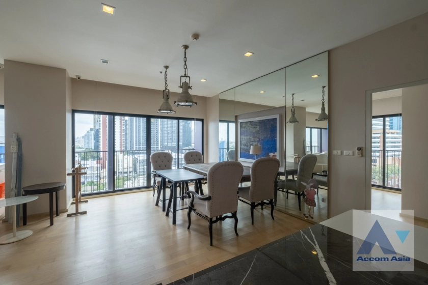  1  4 br Condominium for rent and sale in Sukhumvit ,Bangkok BTS Ekkamai at Noble Reveal AA33082