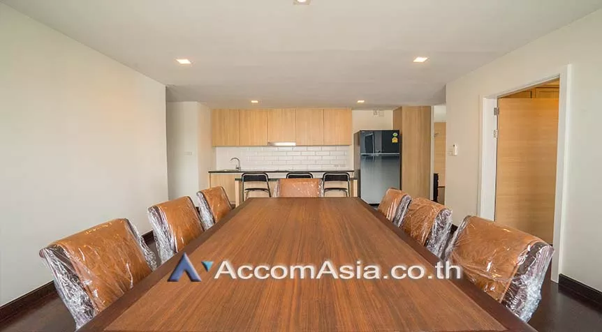 unit 3 Bedrooms  Apartment For Rent in Sukhumvit, Bangkok  near BTS Phrom Phong (14727)