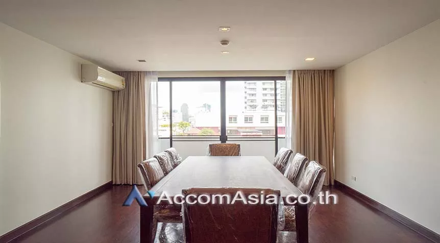 unit 3 Bedrooms  Apartment For Rent in Sukhumvit, Bangkok  near BTS Phrom Phong (14727)