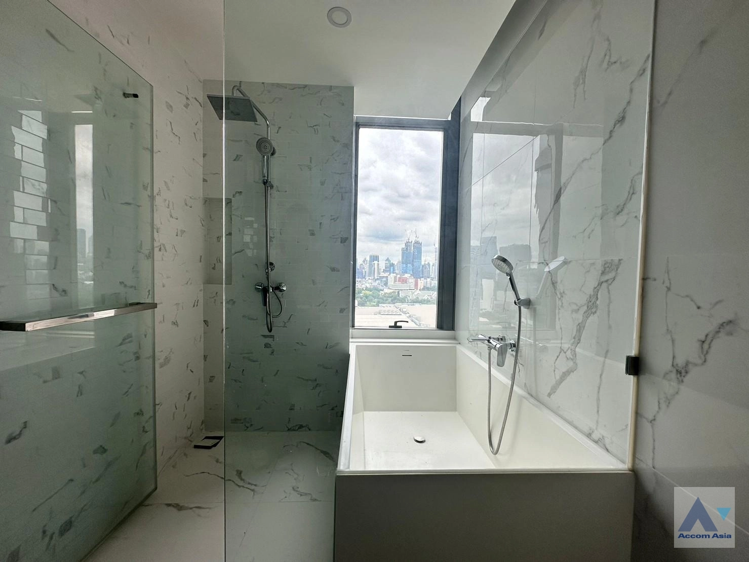 20  3 br Condominium For Rent in Sukhumvit ,Bangkok MRT Queen Sirikit National Convention Center at Siamese Exclusive Queens AA33088