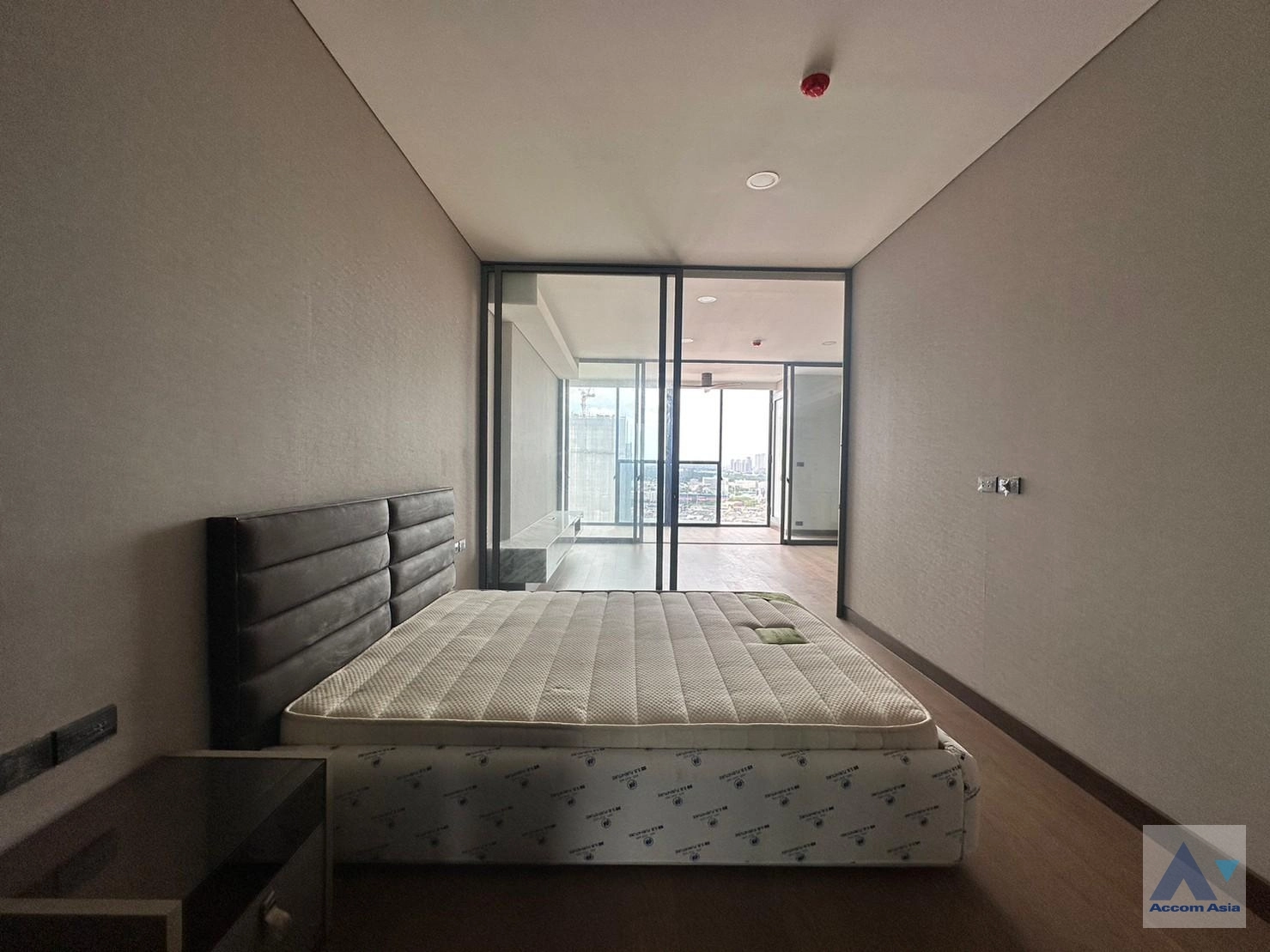 16  3 br Condominium For Rent in Sukhumvit ,Bangkok MRT Queen Sirikit National Convention Center at Siamese Exclusive Queens AA33088