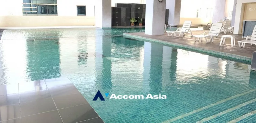 unit 3 Bedrooms  Condominium For Rent & Sale in Sathorn, Bangkok  (AA33089)
