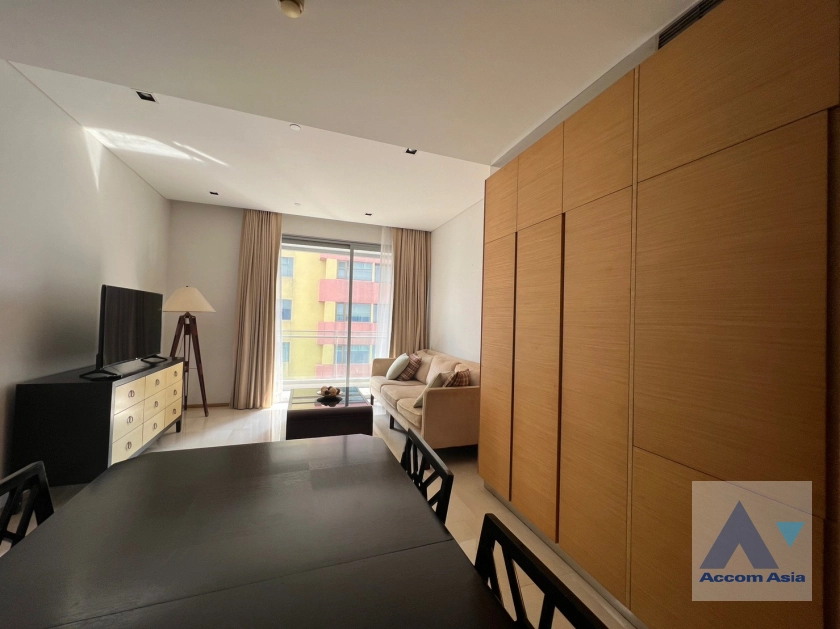  1  1 br Condominium for rent and sale in Silom ,Bangkok BTS Sala Daeng - MRT Silom at Saladaeng Residences AA33099