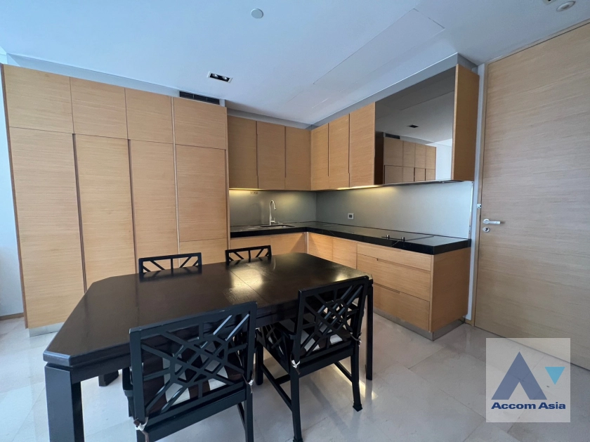 5  1 br Condominium for rent and sale in Silom ,Bangkok BTS Sala Daeng - MRT Silom at Saladaeng Residences AA33099