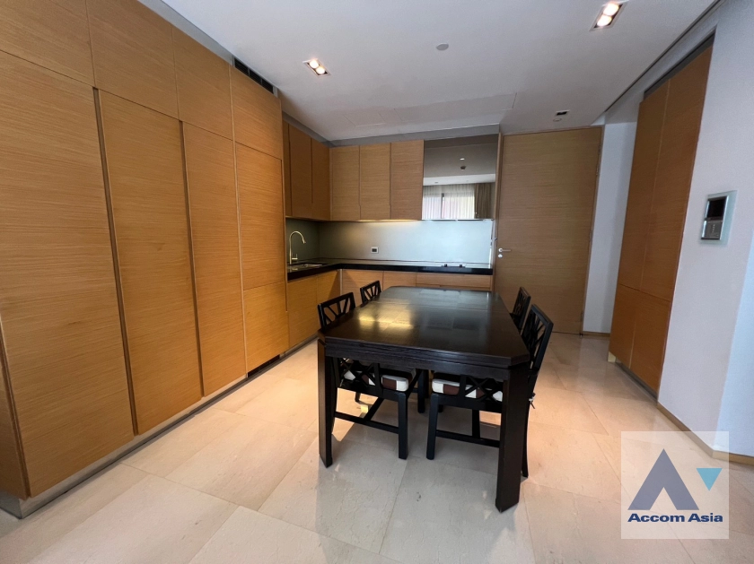 7  1 br Condominium for rent and sale in Silom ,Bangkok BTS Sala Daeng - MRT Silom at Saladaeng Residences AA33099