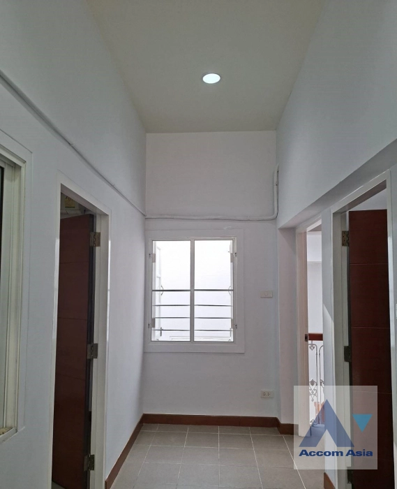 27  3 br Townhouse For Rent in Ploenchit ,Bangkok BTS Ploenchit AA33100