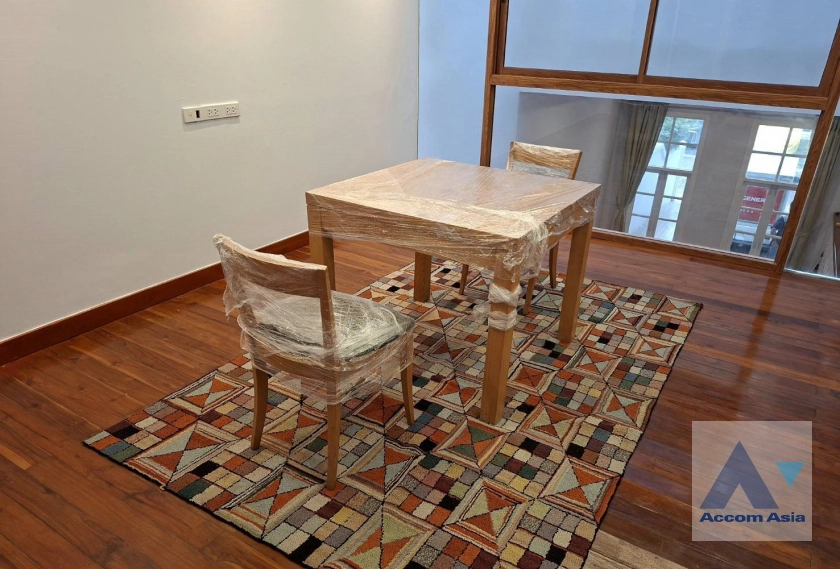 31  3 br Townhouse For Rent in Ploenchit ,Bangkok BTS Ploenchit AA33100