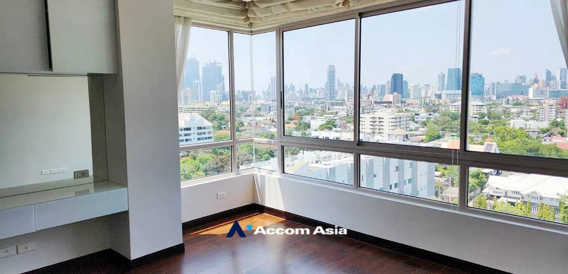 7  2 br Condominium For Sale in Sathorn ,Bangkok BRT Thanon Chan at The Lofts Yennakart AA33107