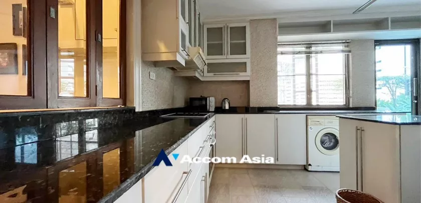 10  3 br Condominium For Rent in Ploenchit ,Bangkok BTS Ploenchit at Ruamrudee Garden House AA33111