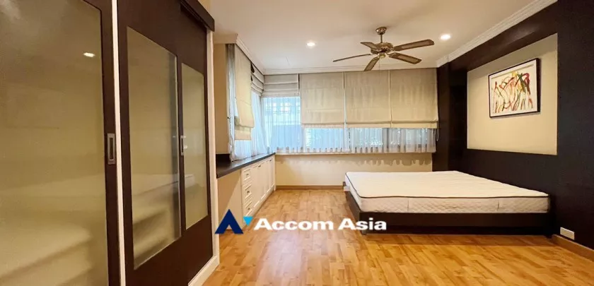15  3 br Condominium For Rent in Ploenchit ,Bangkok BTS Ploenchit at Ruamrudee Garden House AA33111