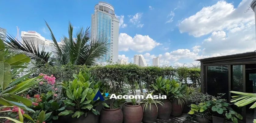 Huge Terrace |  Ruamrudee Garden House Condominium  3 Bedroom for Rent BTS Ploenchit in Ploenchit Bangkok
