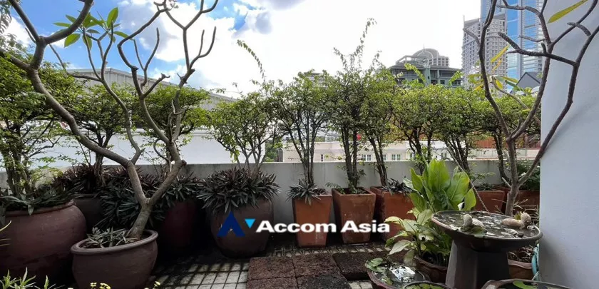 20  3 br Condominium For Rent in Ploenchit ,Bangkok BTS Ploenchit at Ruamrudee Garden House AA33111