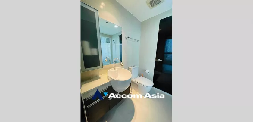 9  1 br Condominium For Sale in Sukhumvit ,Bangkok BTS Phra khanong at Sky Walk Condominium AA33114
