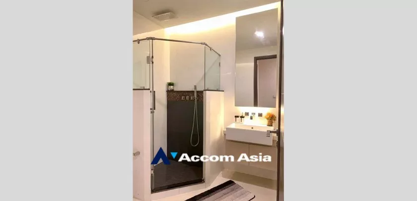 Duplex Condo |  3 Bedrooms  Condominium For Rent & Sale in Ratchadapisek, Bangkok  near MRT Rama 9 - MRT Thailand Cultural Center (AA33120)