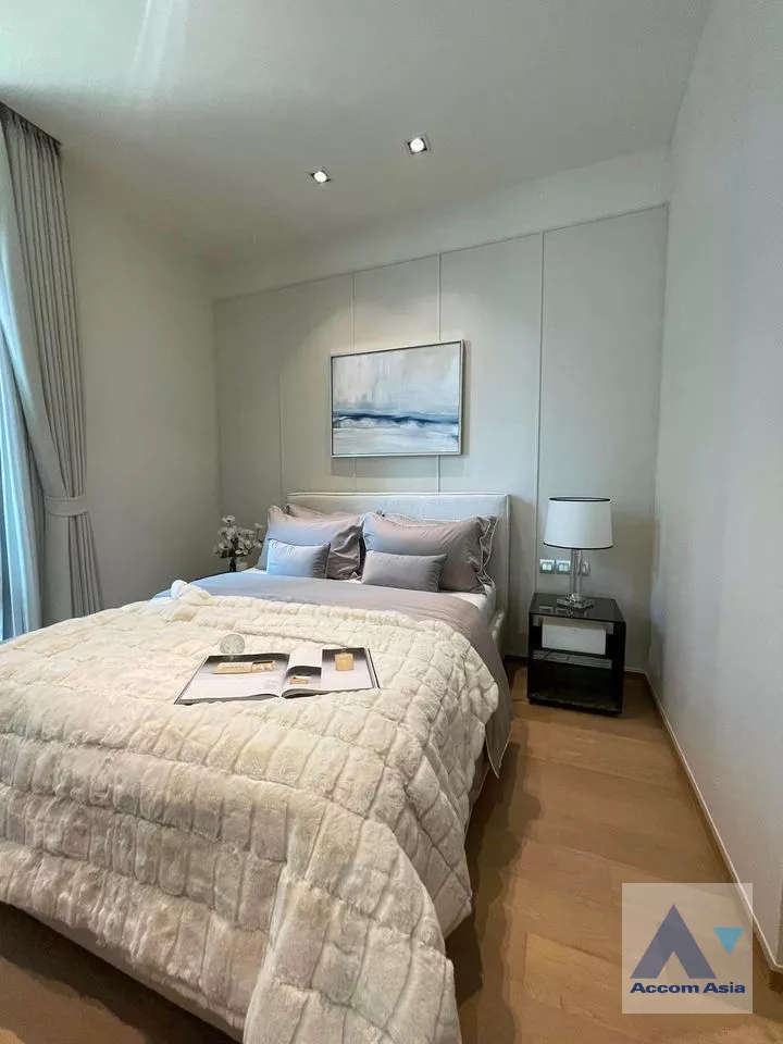 7  2 br Condominium For Rent in Ploenchit ,Bangkok BTS Chitlom at 28 Chidlom AA33129