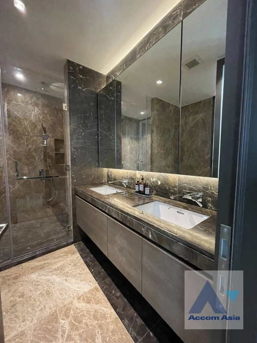 7  2 br Condominium For Rent in Ploenchit ,Bangkok BTS Chitlom at 28 Chidlom AA33129