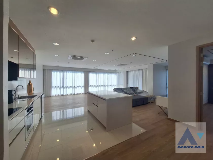Pet friendly |  Luxury Designed in Prime Area Apartment  4 Bedroom for Rent BTS Chong Nonsi in Sathorn Bangkok