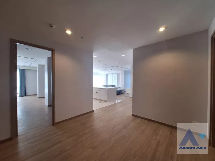 4  4 br Apartment For Rent in Sathorn ,Bangkok BTS Chong Nonsi at Luxury Designed in Prime Area AA33144