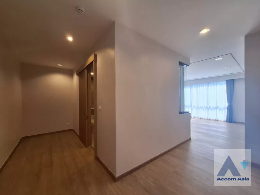 8  4 br Apartment For Rent in Sathorn ,Bangkok BTS Chong Nonsi at Luxury Designed in Prime Area AA33144