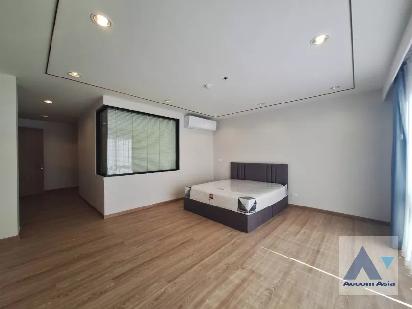 10  4 br Apartment For Rent in Sathorn ,Bangkok BTS Chong Nonsi at Luxury Designed in Prime Area AA33144