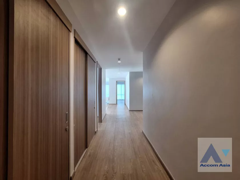 7  4 br Apartment For Rent in Sathorn ,Bangkok BTS Chong Nonsi at Luxury Designed in Prime Area AA33144