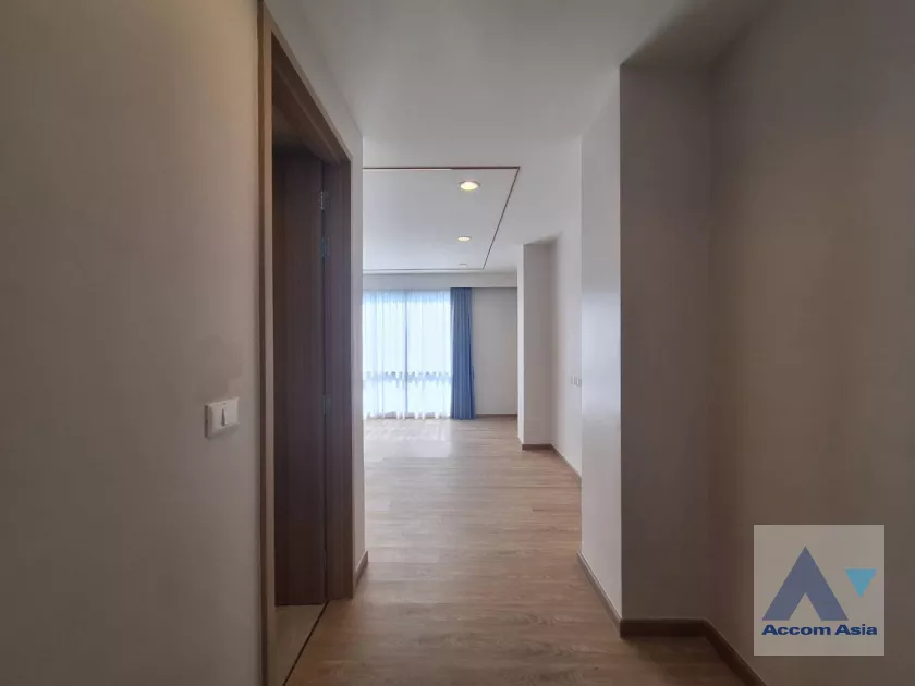 12  4 br Apartment For Rent in Sathorn ,Bangkok BTS Chong Nonsi at Luxury Designed in Prime Area AA33144
