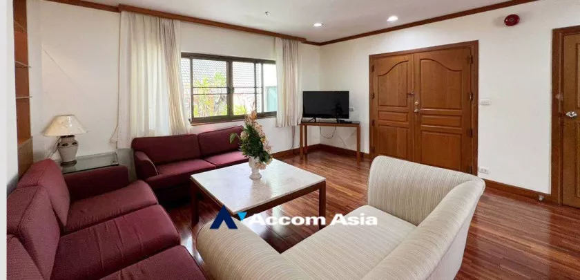  2  2 br Apartment For Rent in Sathorn ,Bangkok BTS Chong Nonsi at Cozy Low-rise Apartment in Sathorn, Walk to BTS 6 mins. AA33148