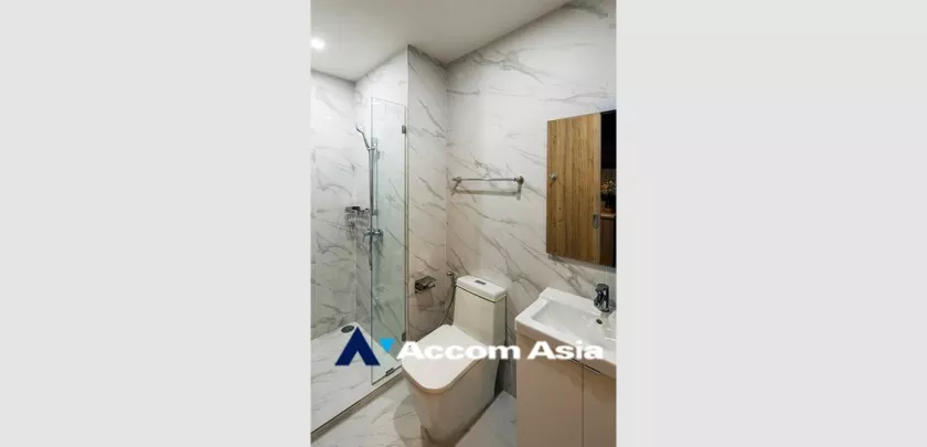 7  2 br Apartment For Rent in Ploenchit ,Bangkok MRT Lumphini at Cozy Style with Good Surrounding AA33173