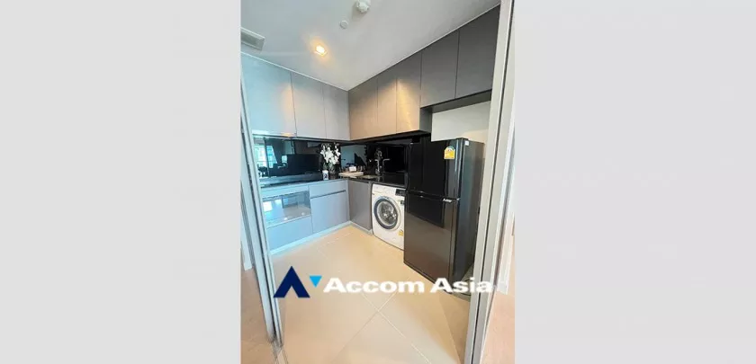 4  2 br Condominium for rent and sale in Silom ,Bangkok BTS Saphan Taksin - MRT Hua Lamphong at The Room Charoenkrung 30 AA33174