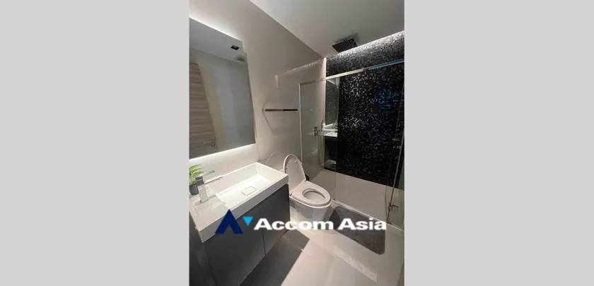 8  2 br Condominium for rent and sale in Silom ,Bangkok BTS Saphan Taksin - MRT Hua Lamphong at The Room Charoenkrung 30 AA33174