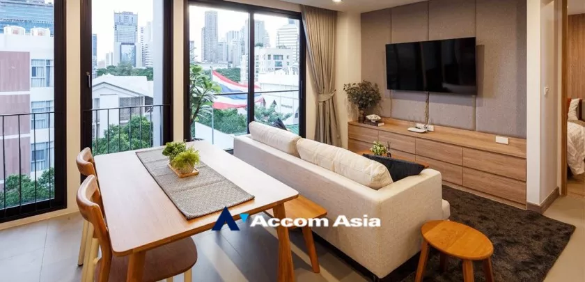  2  1 br Apartment For Rent in Ploenchit ,Bangkok MRT Lumphini at Cozy Style with Good Surrounding AA33175