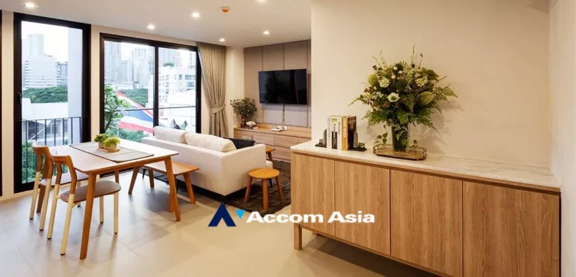  1 Bedroom  Apartment For Rent in Ploenchit, Bangkok  near MRT Lumphini (AA33175)