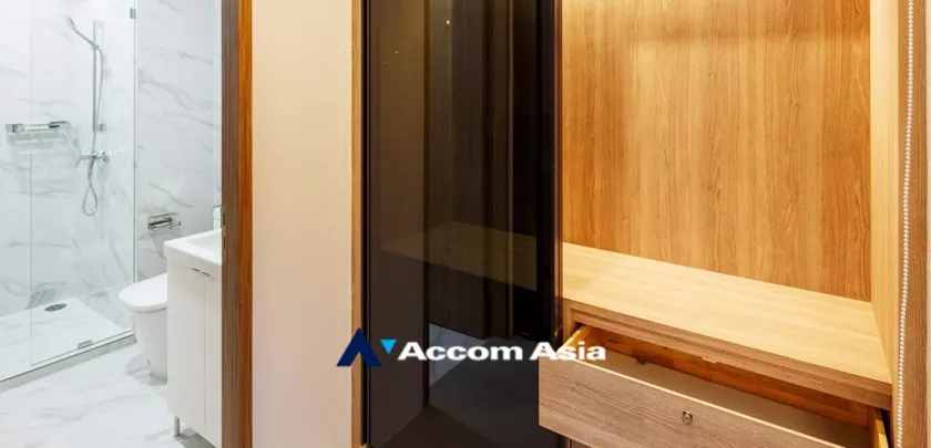 7  Apartment For Rent in Ploenchit ,Bangkok MRT Lumphini at Cozy Style with Good Surrounding AA33176