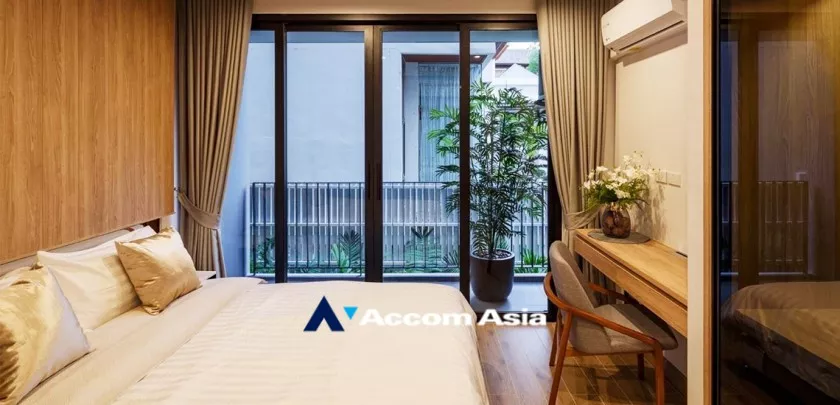4  Studio Apartment for rent and sale in Ploenchit ,Bangkok MRT Lumphini at Cozy Style with Good Surrounding AA33176