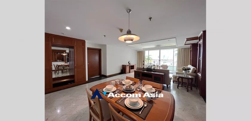 unit 2 Bedrooms  Apartment For Rent in Sathorn, Bangkok  near BTS Chong Nonsi (AA33181)