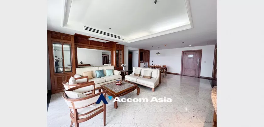  2 Bedrooms  Apartment For Rent in Sathorn, Bangkok  near BTS Chong Nonsi (AA33181)