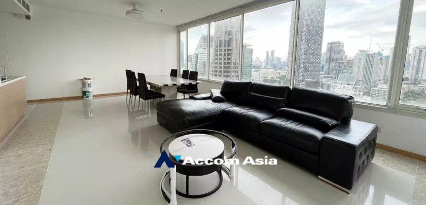 unit 3 Bedrooms  Condominium For Rent in Sathorn, Bangkok  near BTS Chong Nonsi - BRT Sathorn (AA33183)