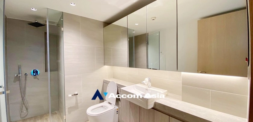 8  2 br Condominium For Sale in Silom ,Bangkok BTS Surasak at The Lofts Silom AA33193