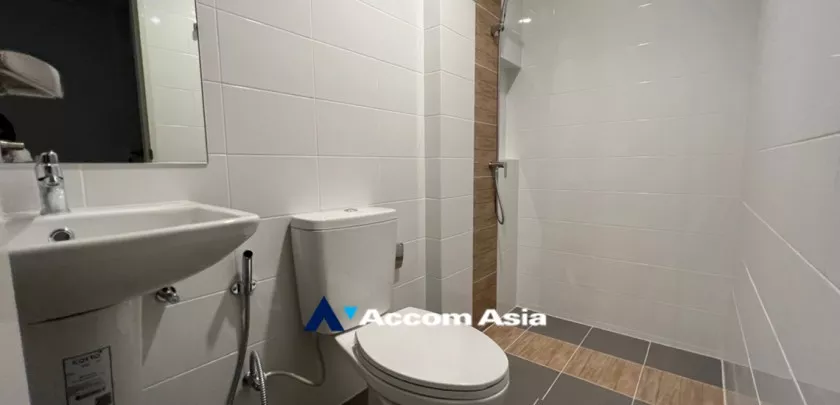 12  3 br Townhouse For Sale in Samutprakan ,Samutprakan  at House AA33199