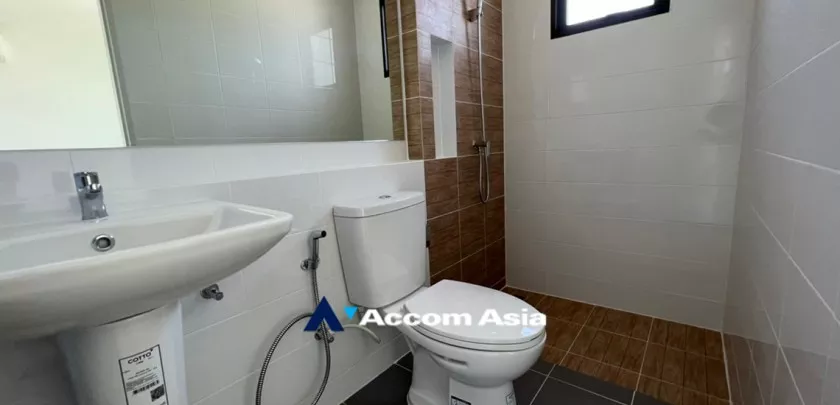 11  3 br Townhouse For Sale in  ,Samutprakan  at House AA33199