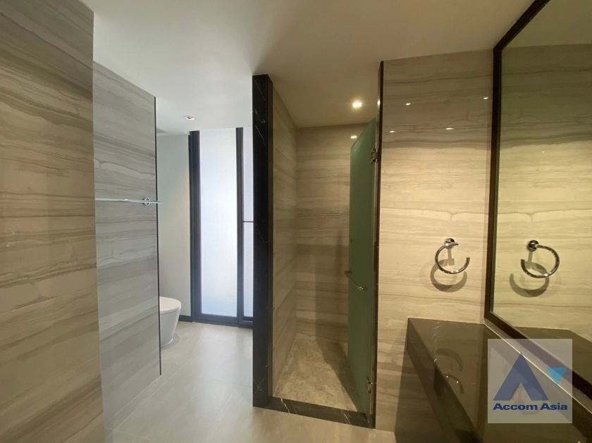 17  3 br Apartment For Rent in Sukhumvit ,Bangkok BTS Phrom Phong at Serene Place with Modern Style AA33200